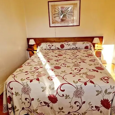 Maison Paysanne, Proche Aubrac Дом отдыха Huparlac