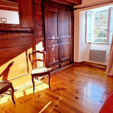 Casa de Férias Maison Paysanne, Proche Aubrac