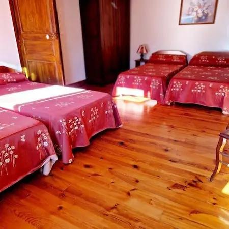 Maison Paysanne, Proche Aubrac Casa de Férias *