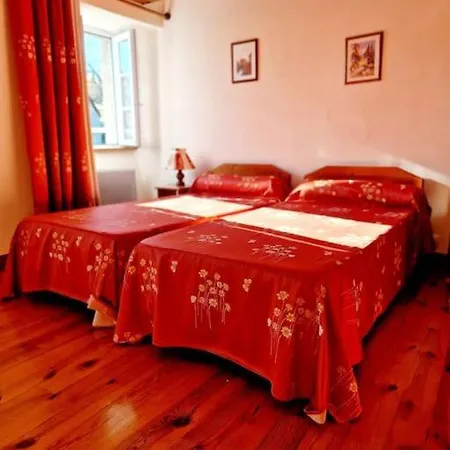 Maison Paysanne, Proche Aubrac Дом отдыха Huparlac