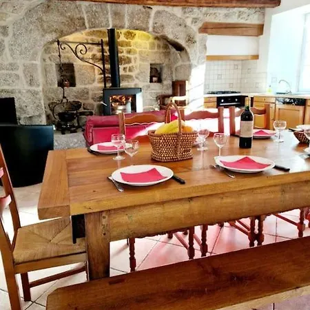 Maison Paysanne, Proche Aubrac * Huparlac