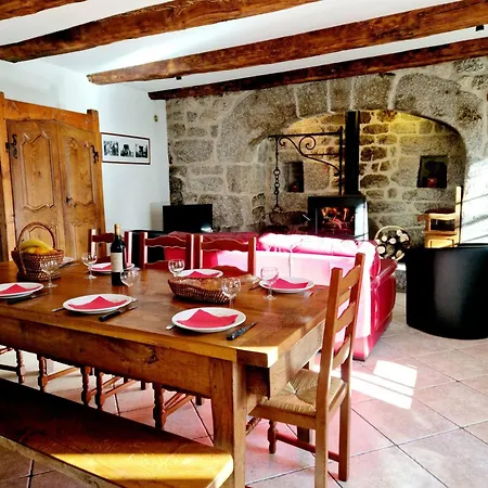 Сasa de vacaciones Maison Paysanne, Proche Aubrac