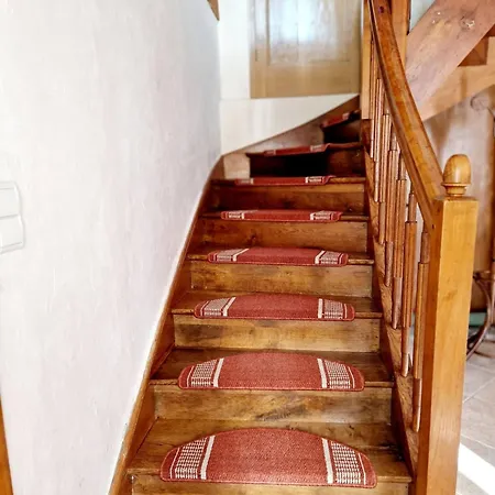 Casa de Férias Maison Paysanne, Proche Aubrac Huparlac