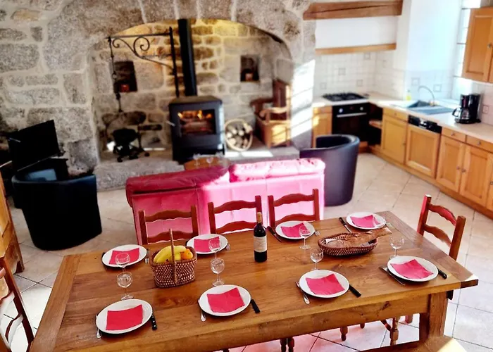 Maison Paysanne, Proche Aubrac