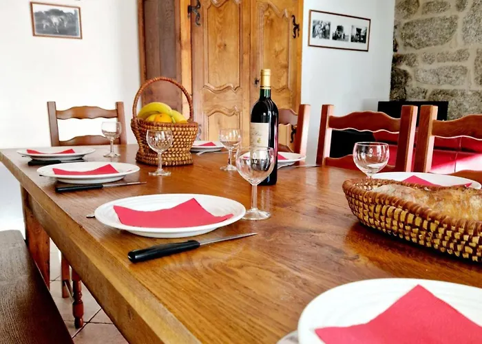 Maison Paysanne, Proche Aubrac Huparlac